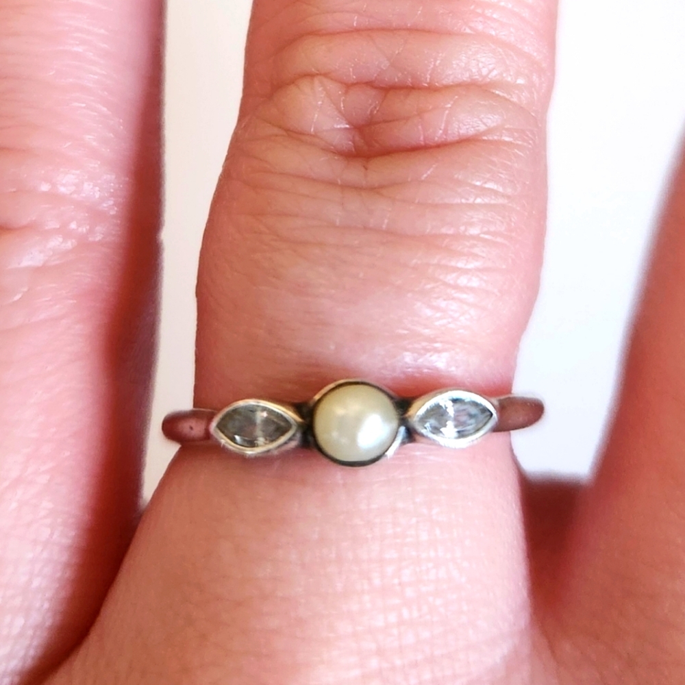 Pandora Ring